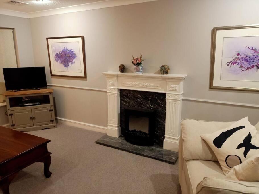 Appartamento Lotus House Needingworth Esterno foto
